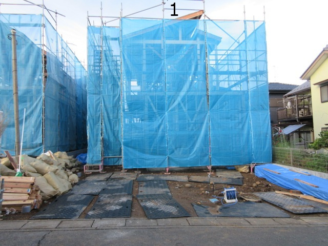 【仲介手数料無料】新築戸建　嵐山町むさし台3-15-6（全2棟）の前面道路含む現地写真