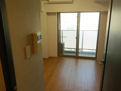 【居間・リビング】 | ラヴェニール東神奈川 | 使いやすい居間です