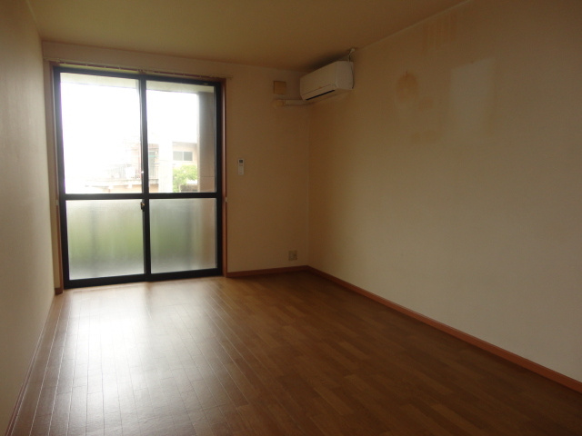 プラムハウス2の居間・リビング