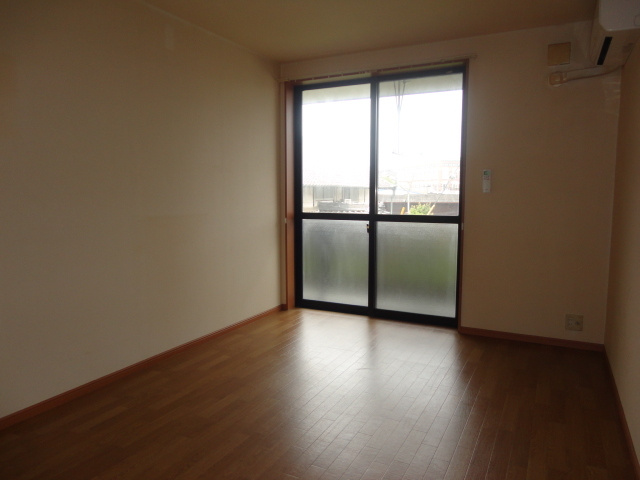 プラムハウス2の居間・リビング