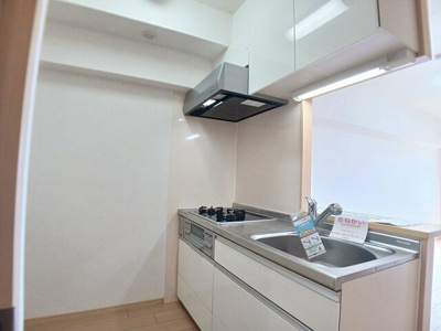 【キッチン】 | カーサ・デル・ソーレ | コンパクトなキッチンで掃除もラクラク