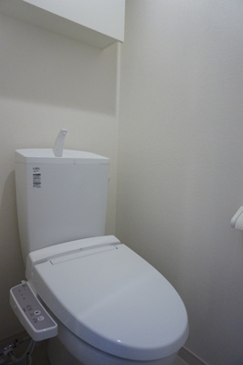 【トイレ】 | リブリ・桂 | ゆったりとした空間のトイレです