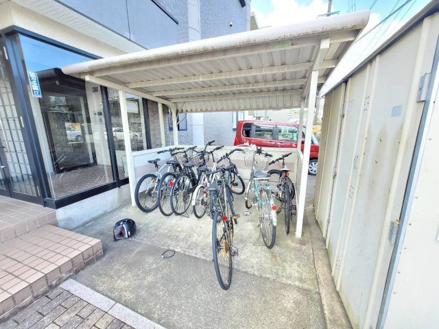 サクシードのその他|駐輪場があります