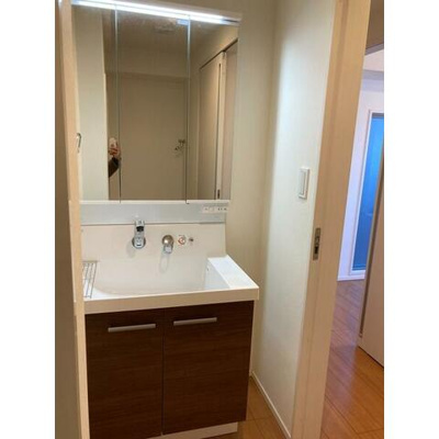 【洗面所】 | the TACT YOKOHAMA | 三面鏡洗面台♪