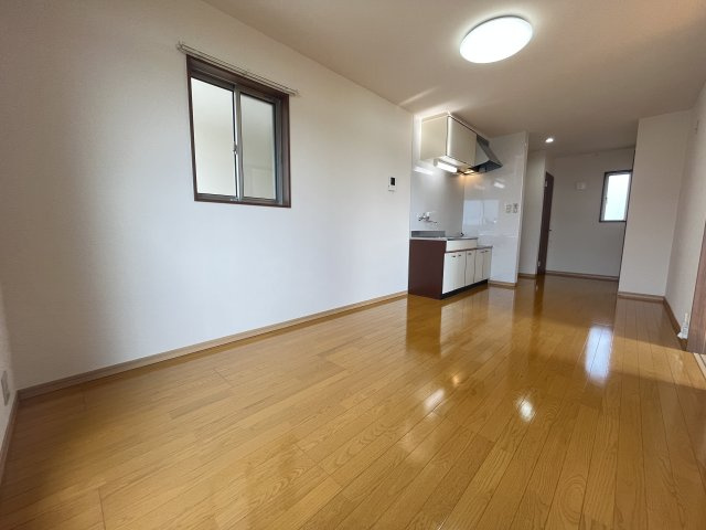 夕葉ガーデンハイツBの居間・リビング