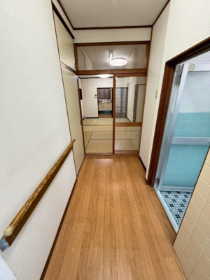 【内装】 | 八尾市山本町南　中古テラス　室内綺麗です