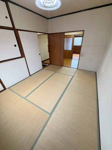 【和室】 | 八尾市山本町南　中古テラス　室内綺麗です