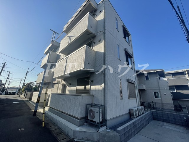 プレミール新検見川の外観