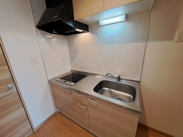 CROUD甲子園里中町のキッチン