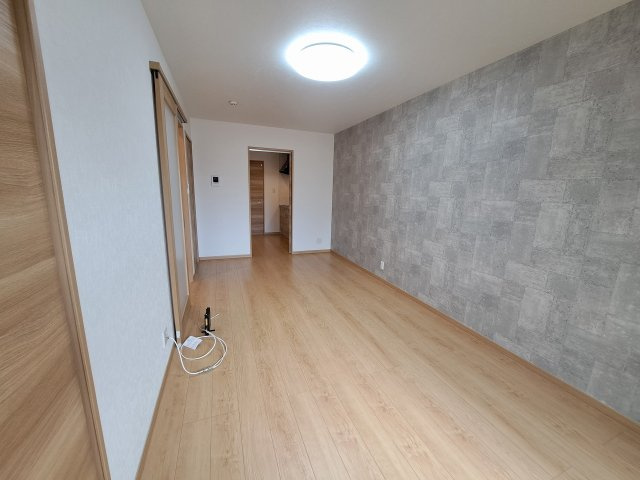 CROUD甲子園里中町の内装