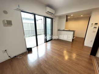 【居間・リビング】 | ラルモニー | ※同物件写真