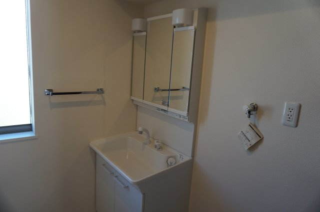 メゾンリベルタの独立洗面台