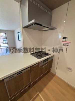 【キッチン】 | 神戸市西区伊川谷町潤和　新築戸建1号棟　仲介手数料無料！ | 使いやすいキッチンです