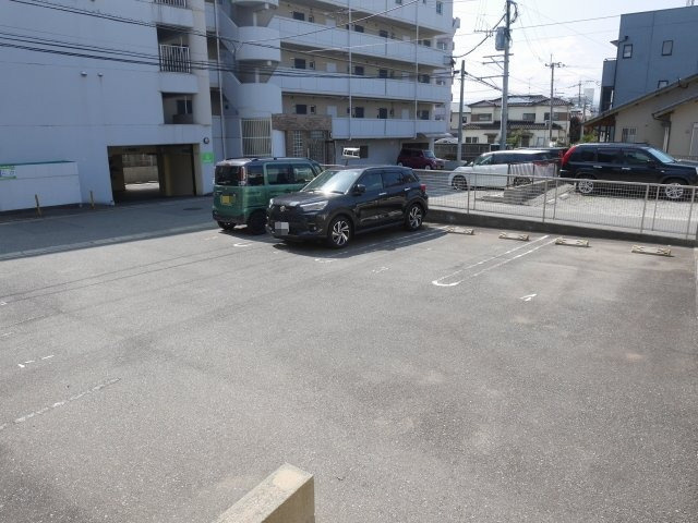 【駐車場】 | センクレーネ | センクレーネの駐車場