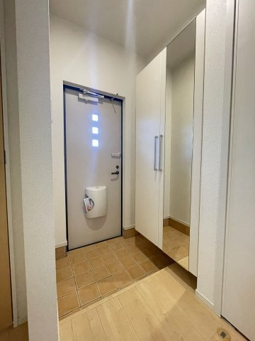 クオーレ八代の玄関
