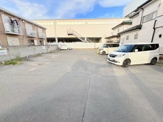 【前面道路含む現地写真】 | 狭山市下奥富　建築条件なし売地　「新狭山駅」徒歩6分　敷地79坪　