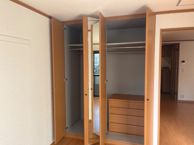 ルミナスハイツＮの収納|クローゼット