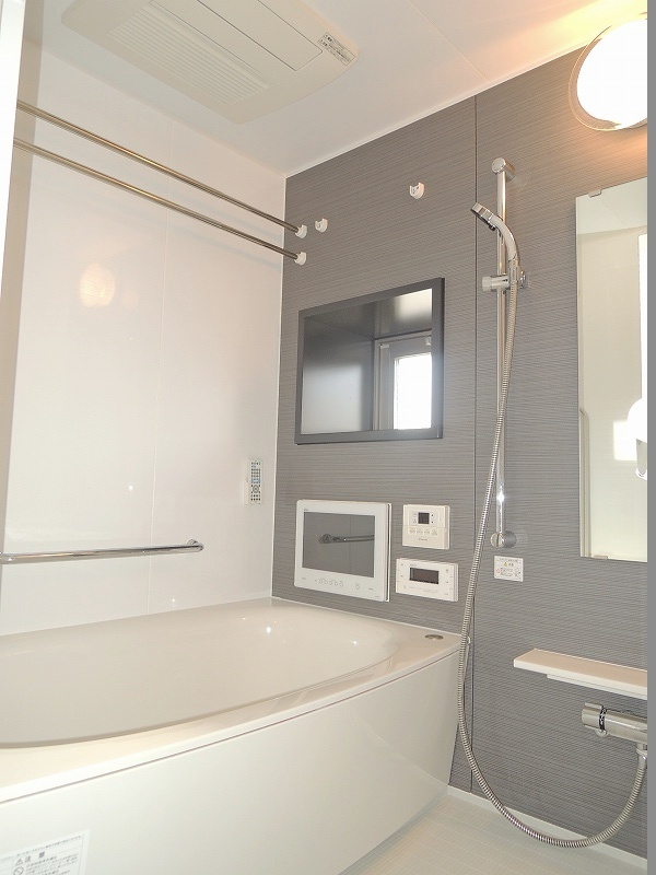 エステムコート谷町4丁目の浴室