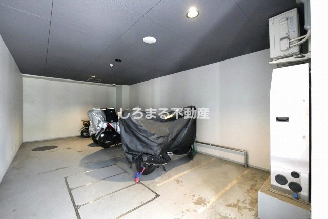 S-RESIDENCE緑橋駅前の駐車場