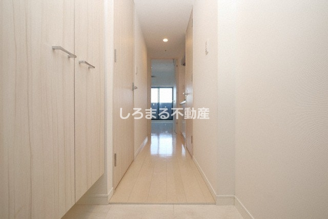 S-RESIDENCE緑橋駅前の玄関