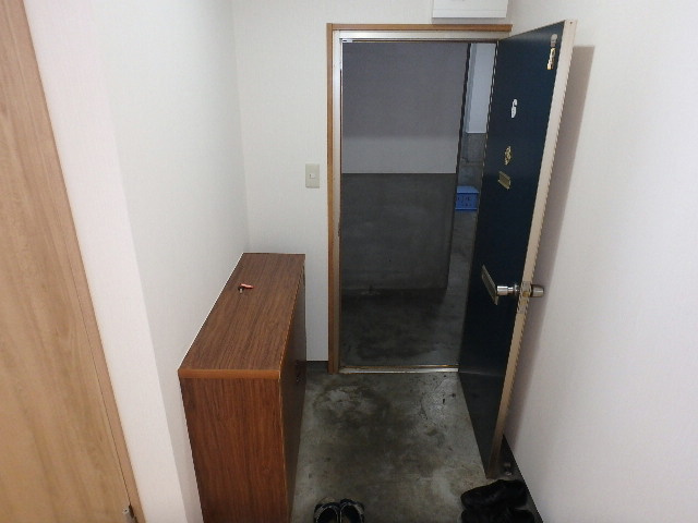 S1270R　大傳アパートの玄関