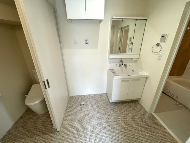 浦和区上木崎戸建ABCDの洗面所