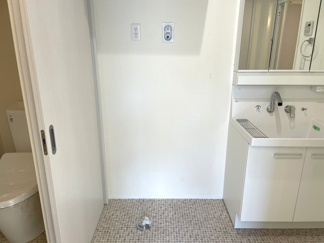 浦和区上木崎戸建ABCDの洗面所|室内洗濯機置き場