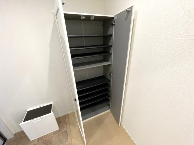 浦和区上木崎戸建ABCDの収納|シューズボックス