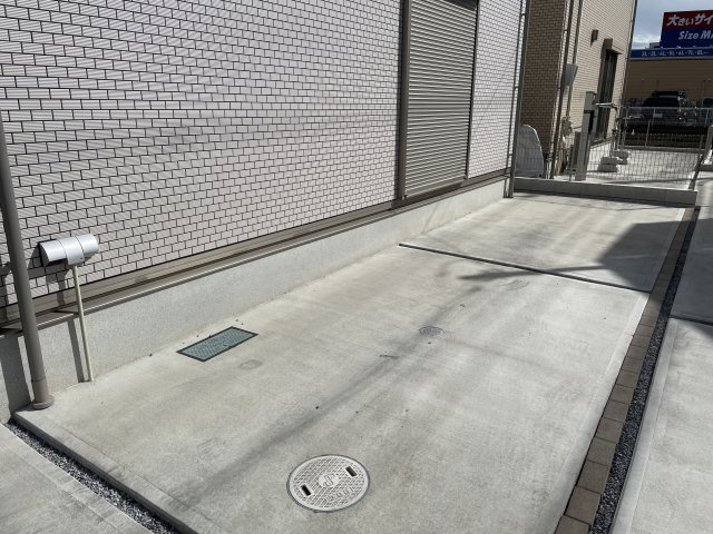 浦和区上木崎戸建ABCDの駐車場