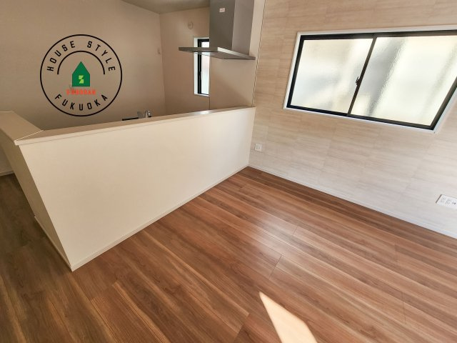 福岡市東区下原2丁目第3-1棟（1号棟）　の内観：施工例|会話が弾む場所として居心地の良いリビングです。