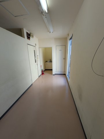 コカワ第一ビル１階の内装|バックヤード