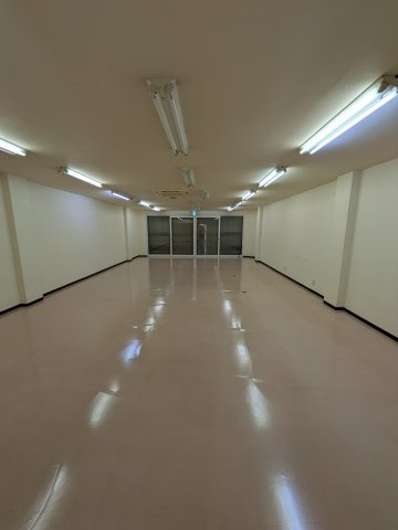 コカワ第一ビル１階の内装|事務所・店舗
