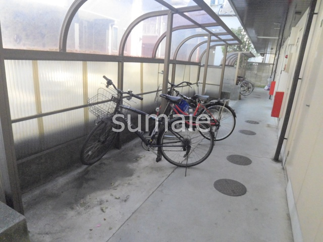 センチュリー・キノクニのその他共用部分|屋根付き自転車置き場完備