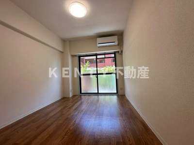 【洋室】 | ガーデンヒルズ壱番館 | 広々とした洋室です