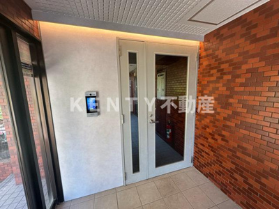 【ロビー】 | ガーデンヒルズ壱番館 | 清潔なロビーです