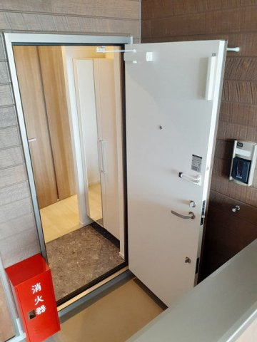 Ｍ　グレインⅤの玄関|玄関です