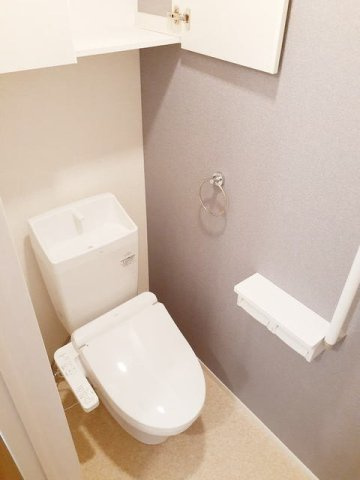 Ｍ　グレインⅤのトイレ|落ち着いた色調のトイレです