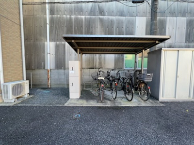 【その他共用部分】 | ウィステリア Ａ | 駐輪場（宅配ボックス有り）