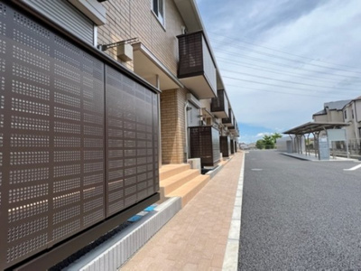 【玄関】 | プロシード | 玄関前