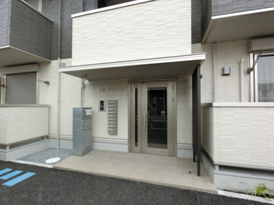【エントランス】 | エルタウン Ａ棟 | エントランス（宅配ボックス有ります）