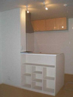 【内装】 | エスポワール ルナ Ｂ | ｶｳﾝﾀｰｷｯﾁﾝ(ﾘﾋﾞﾝｸﾞ側)