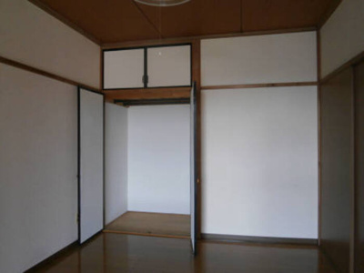 【洋室】 | 樹園マンション | 207 洋室･収納