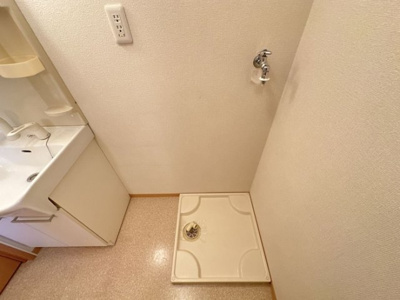  | エスポワール海都 Ｄ | 洗濯機置場