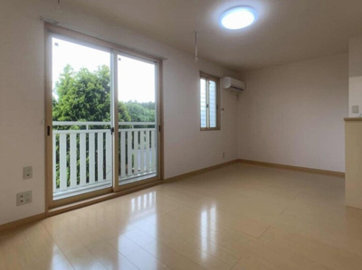 【居間・リビング】 | メゾン･ド･フローレンス Ｃ | ＬＤＫ