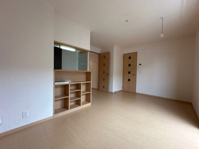 【居間・リビング】 | サングリーン Ｄ | ＬＤＫ（別角度）