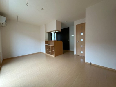 【居間・リビング】 | サングリーン Ｄ | ＬＤＫ