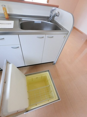 【キッチン】 | グリーン･リーフ下高間木 Ｃ | キッチン 床下収納