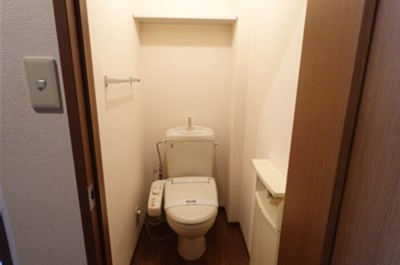 【トイレ】 | ロイヤルガーデン | 温水洗浄暖房便座のトイレ