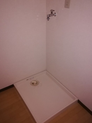 【設備】 | ポワールガーデンⅡ | 洗濯機置き場