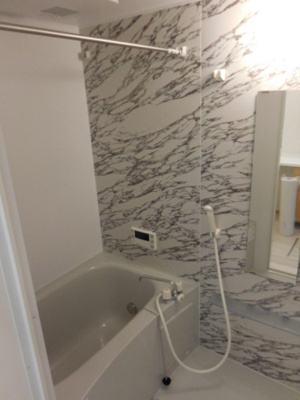 【浴室】 | フォーゲルテラス ブラウⅠ | 換気暖房乾燥機付浴室